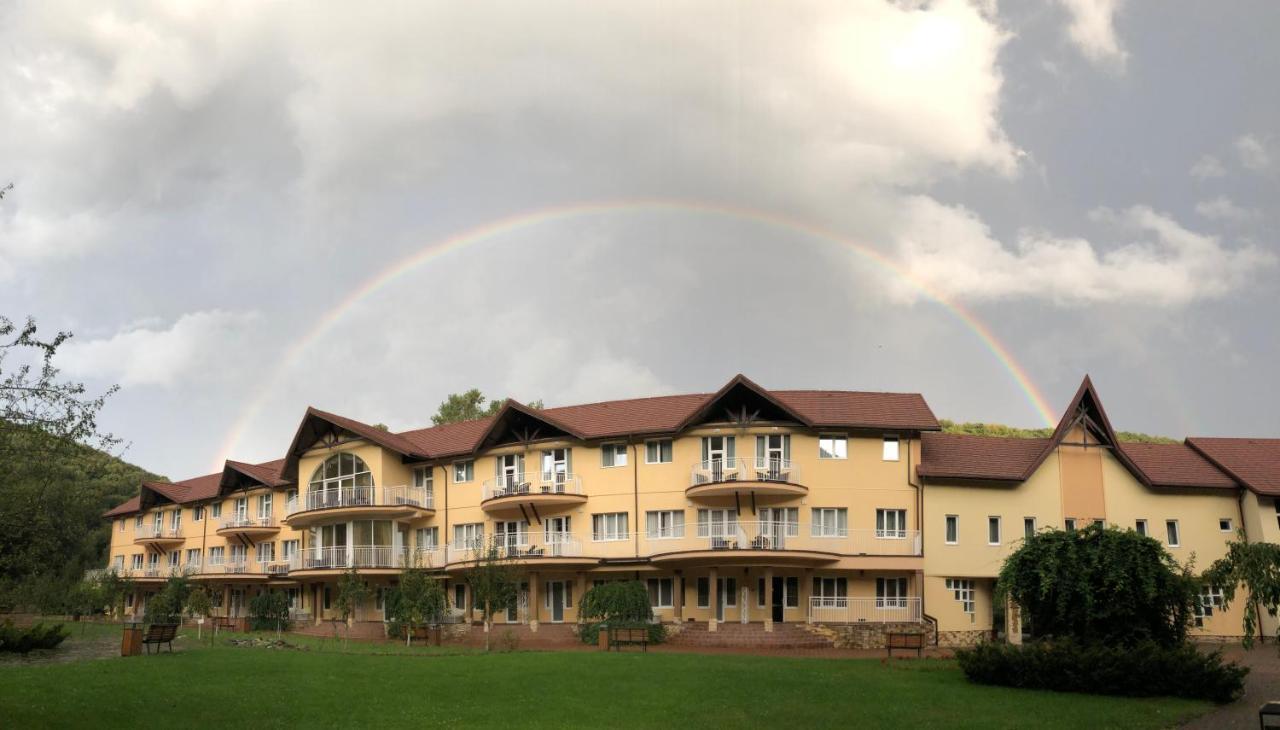 Belle Royalle Lisarnya Buitenkant foto